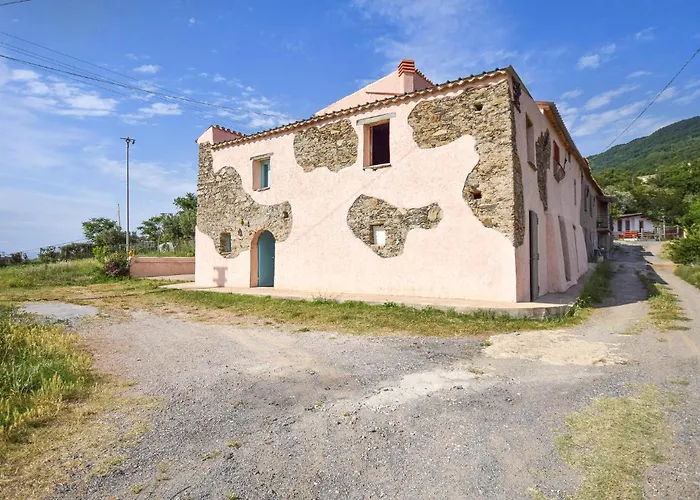 Casa de Férias Gorgeous In With Wifi Longobardi